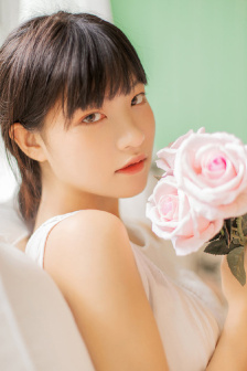 新婚妻子怀孕八个月